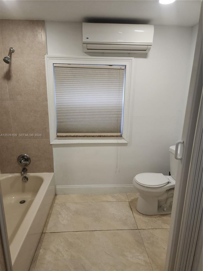 Please Call For Address, North Miami, FL 33168 Photo