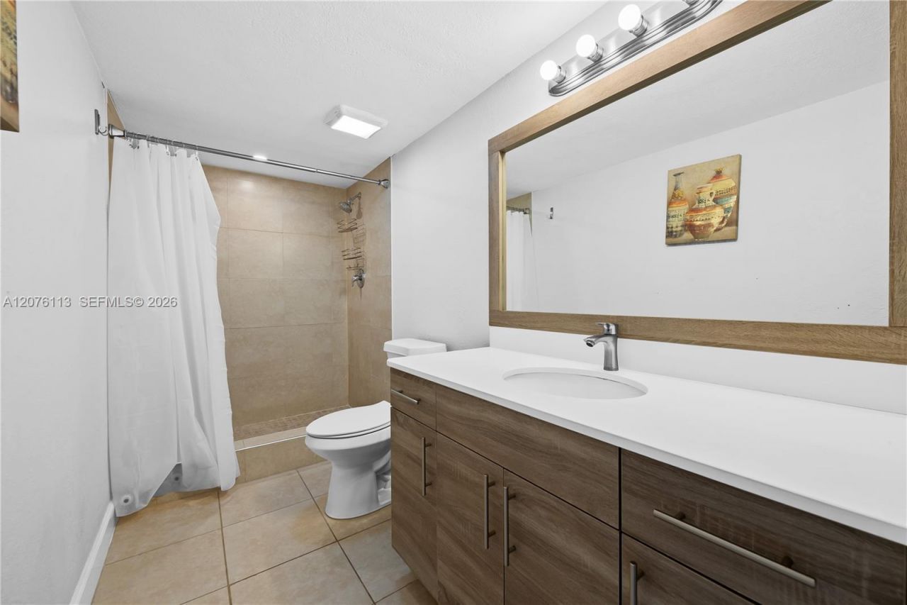 9400 Live Oak Pl , Unit 305, Davie, FL 33324 Photo