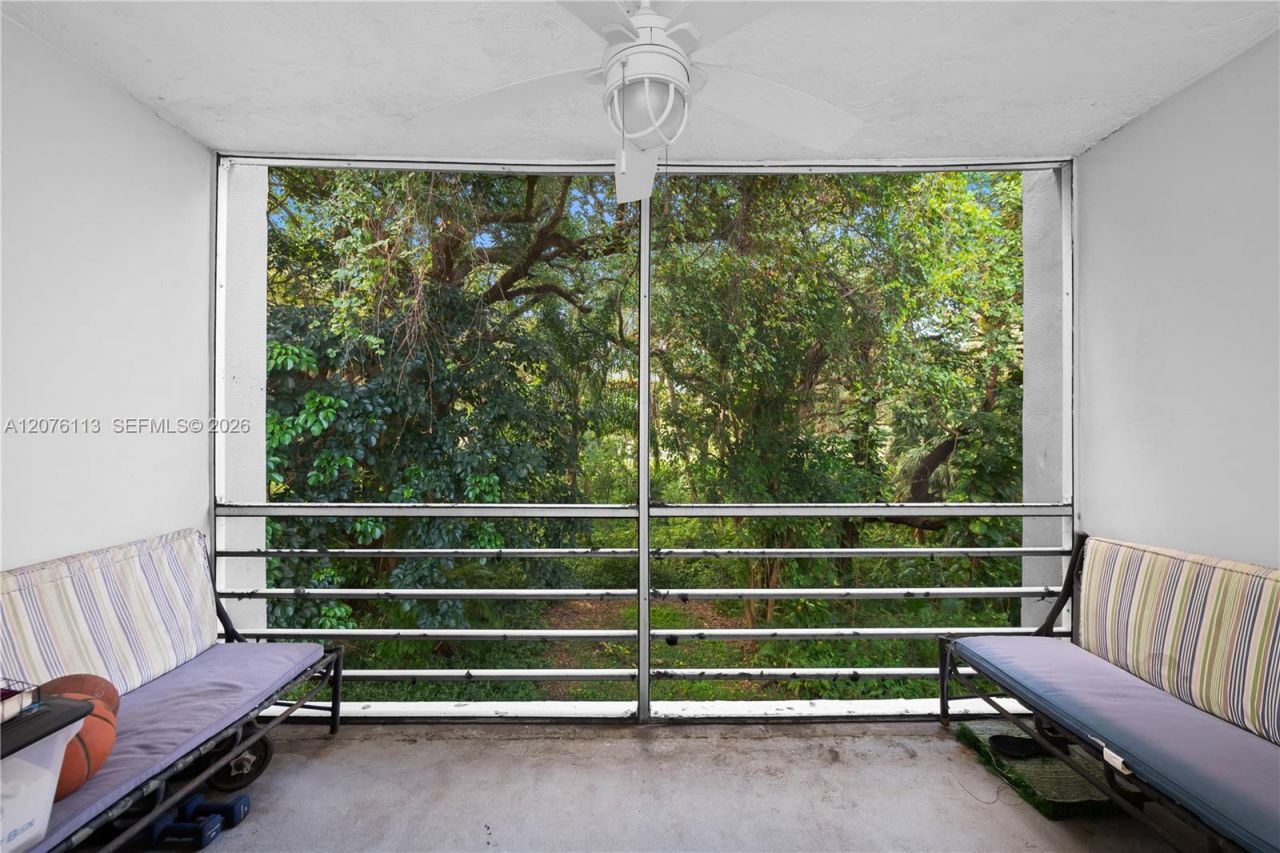 9400 Live Oak Pl , Unit 305, Davie, FL 33324 Photo