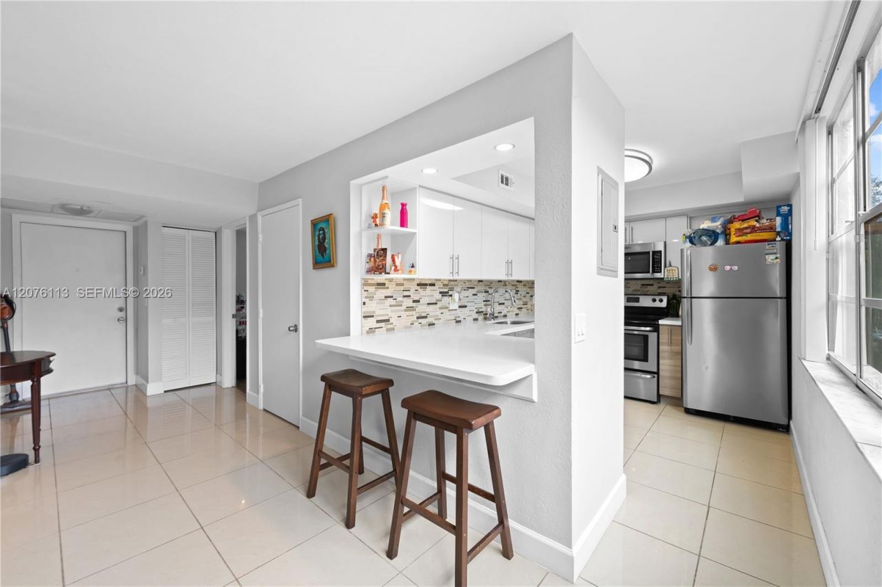 9400 Live Oak Pl , Unit 305, Davie, FL 33324 Photo