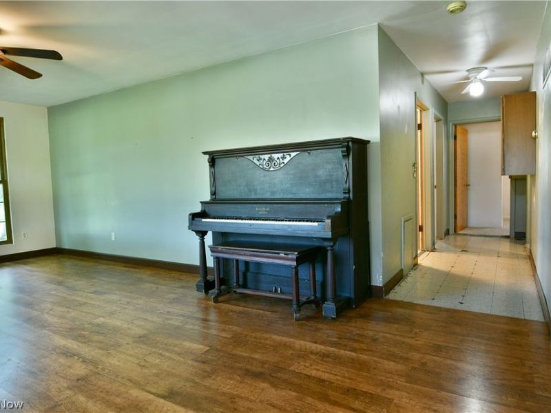 6681 Lakeview Drive, Kinsman, OH 44428 Photo 12