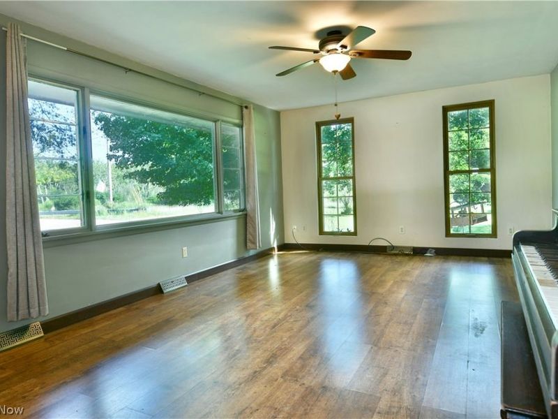 6681 Lakeview Drive, Kinsman, OH 44428 Photo 13