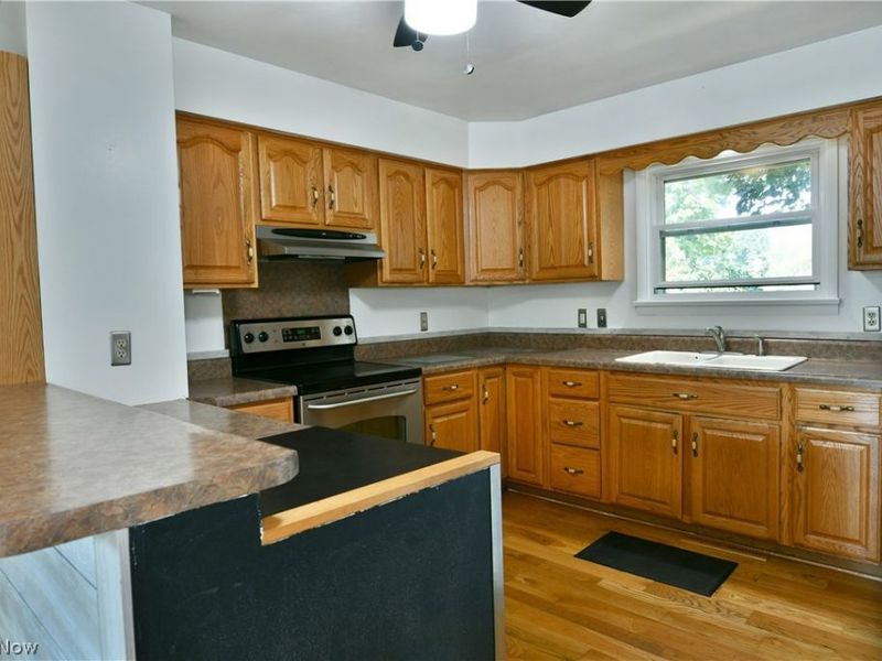 6681 Lakeview Drive, Kinsman, OH 44428 Photo 18