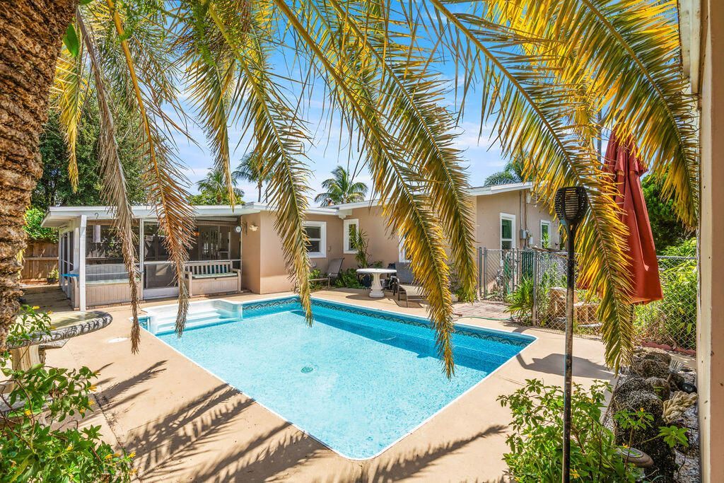 916 W Duval Street, Lantana, FL 33462 Photo