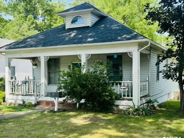 716 S MCKINLEY Street, Harrisburg, IL 62946