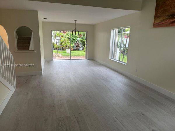 1984 NW 179th Ave, Pembroke Pines, FL 33029