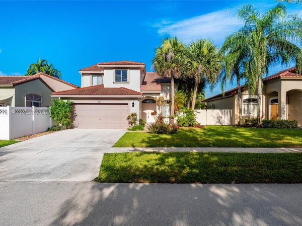 1984 NW 179th Ave, Pembroke Pines, FL 33029