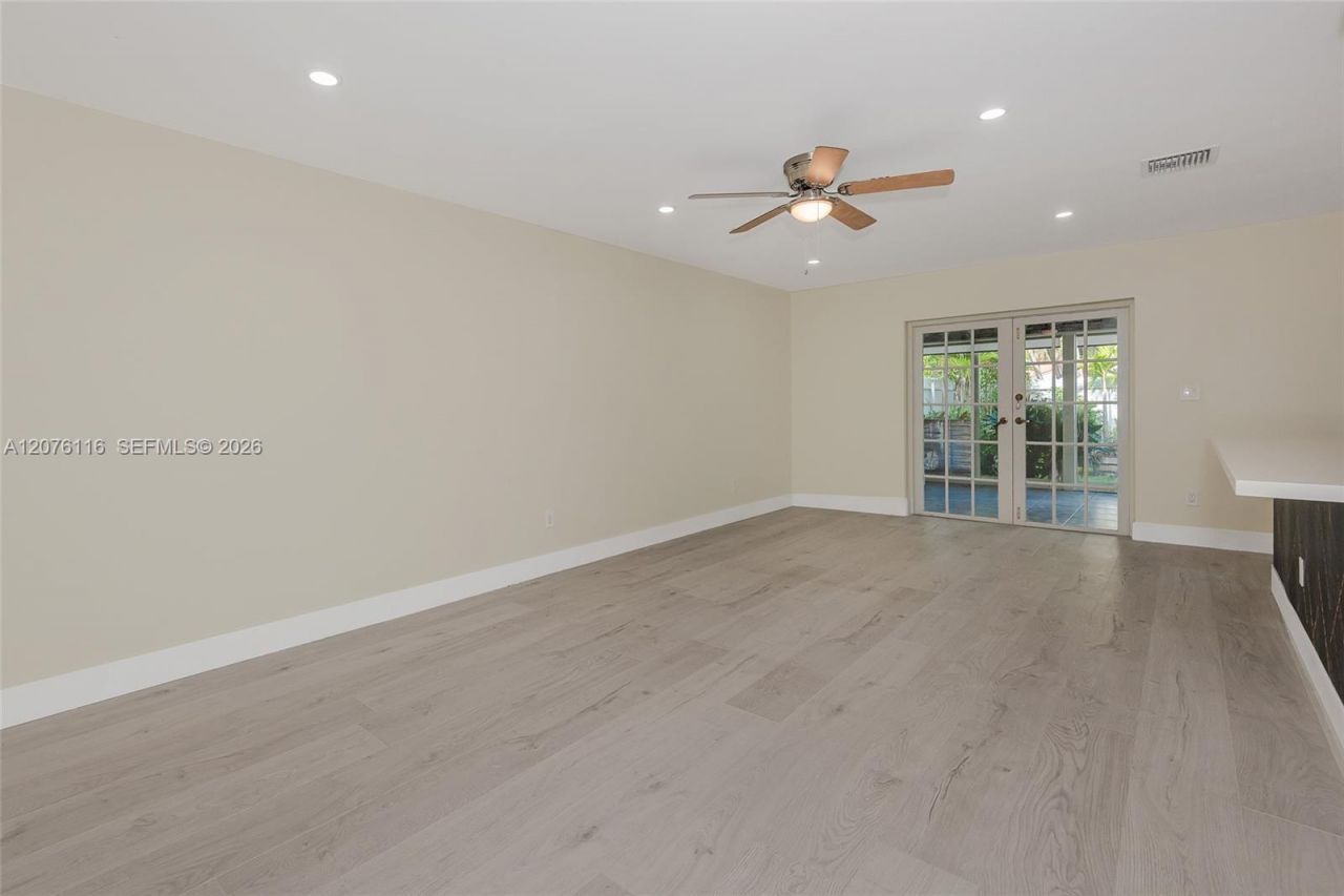 1984 NW 179th Ave, Pembroke Pines, FL 33029 Photo