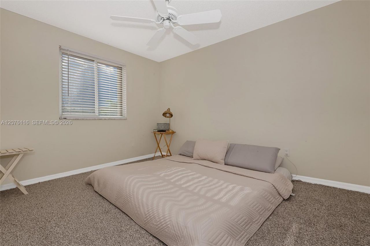 1984 NW 179th Ave, Pembroke Pines, FL 33029 Photo