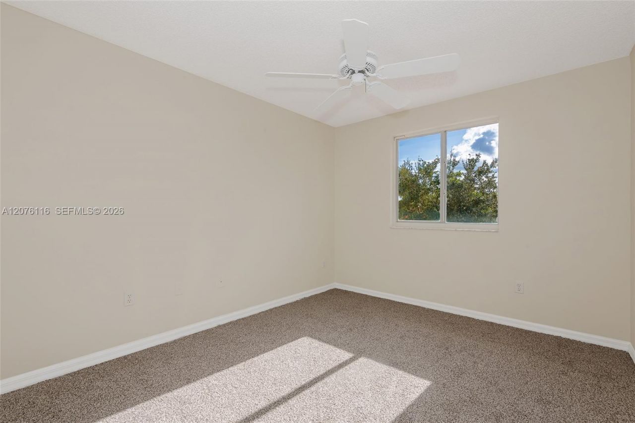1984 NW 179th Ave, Pembroke Pines, FL 33029 Photo
