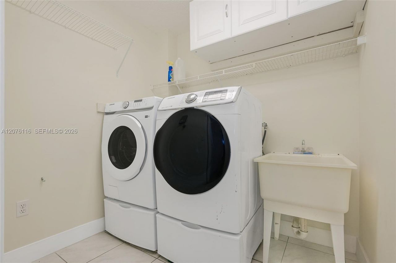1984 NW 179th Ave, Pembroke Pines, FL 33029 Photo