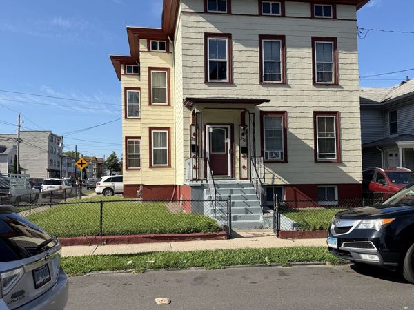 373 Arctic, Bridgeport, CT 06608