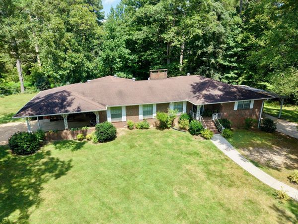 2701 17TH Ave, Haleyville, AL 35565