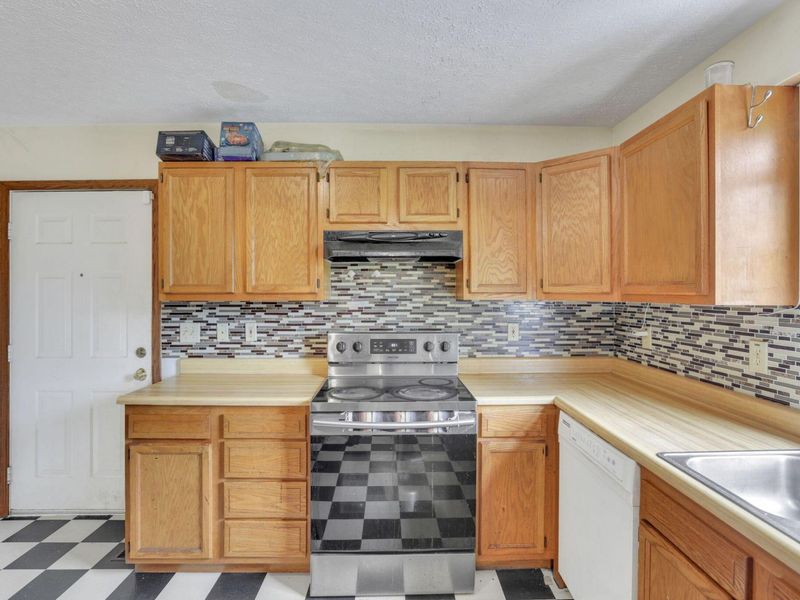 539 Wrexham Avenue, Columbus, OH 43223 Photo 15