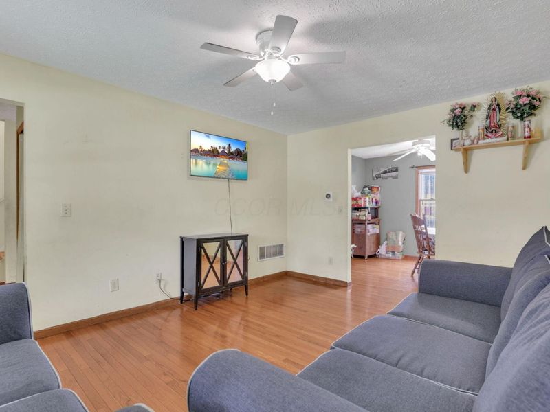 539 Wrexham Avenue, Columbus, OH 43223 Photo 9