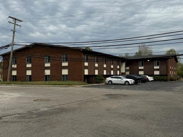 25140 Lahser Road , Unit C203, Southfield, Mi 48033