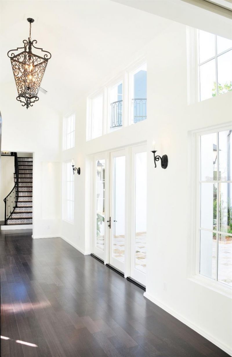 1740 S Orange Avenue, Sarasota, FL 34239 Photo