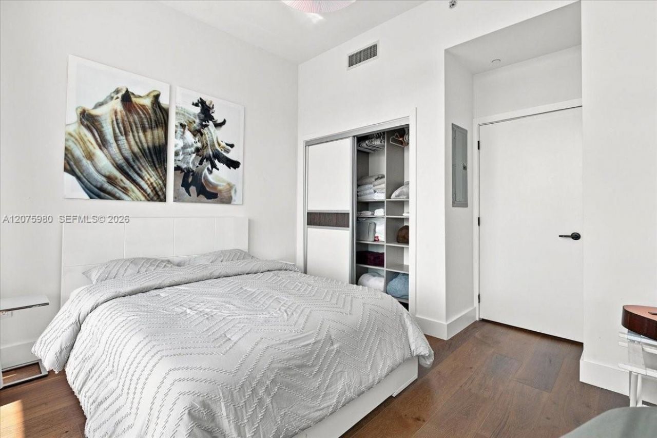 6799 Collins Ave , Unit 412, Miami Beach, FL 33141 Photo