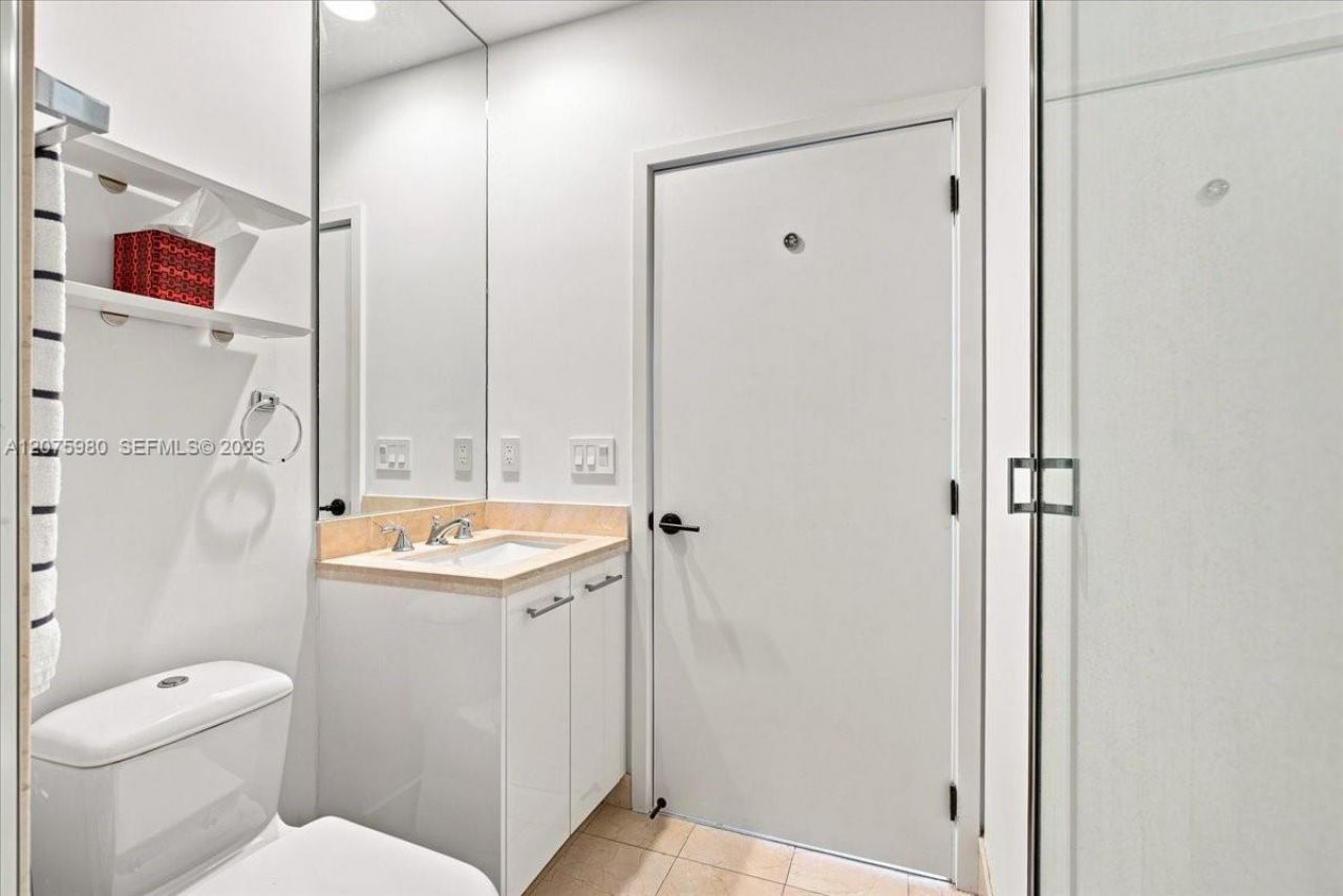 6799 Collins Ave , Unit 412, Miami Beach, FL 33141 Photo