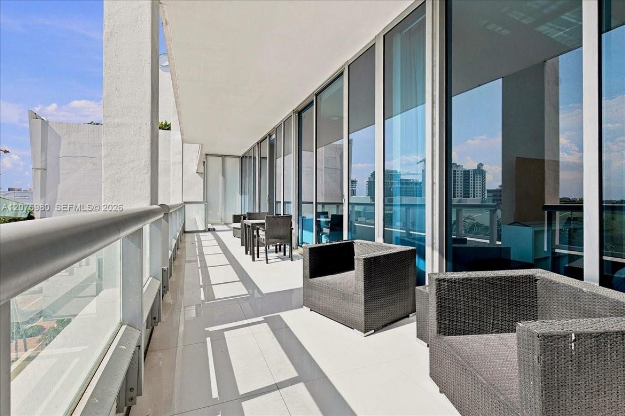 6799 Collins Ave , Unit 412, Miami Beach, FL 33141 Photo