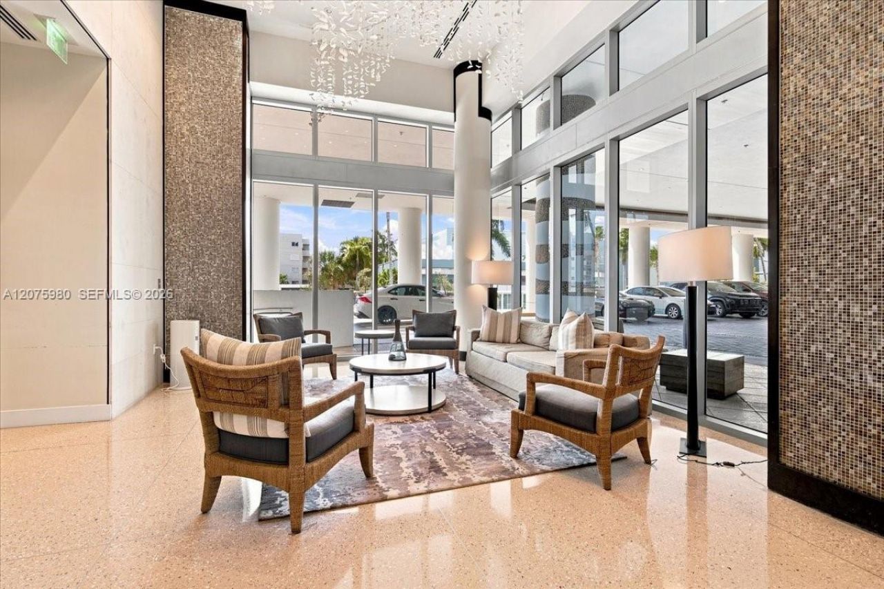 6799 Collins Ave , Unit 412, Miami Beach, FL 33141 Photo