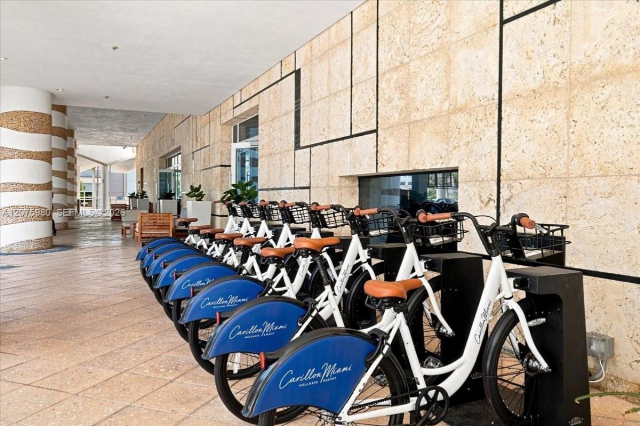 6799 Collins Ave , Unit 412, Miami Beach, FL 33141 Photo