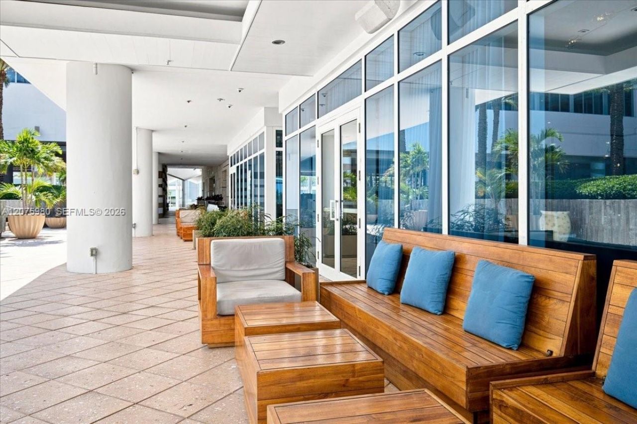 6799 Collins Ave , Unit 412, Miami Beach, FL 33141 Photo