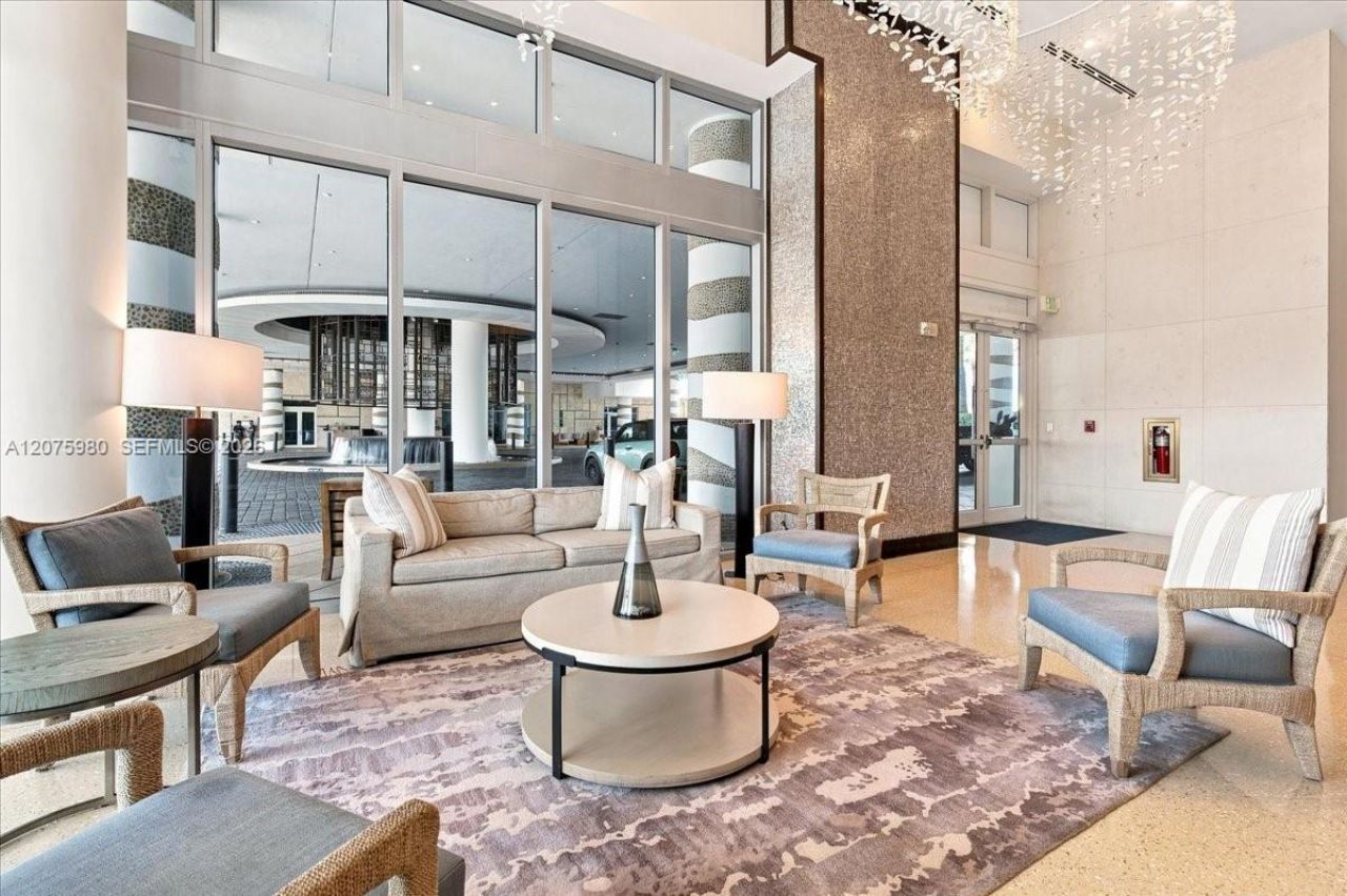 6799 Collins Ave , Unit 412, Miami Beach, FL 33141 Photo