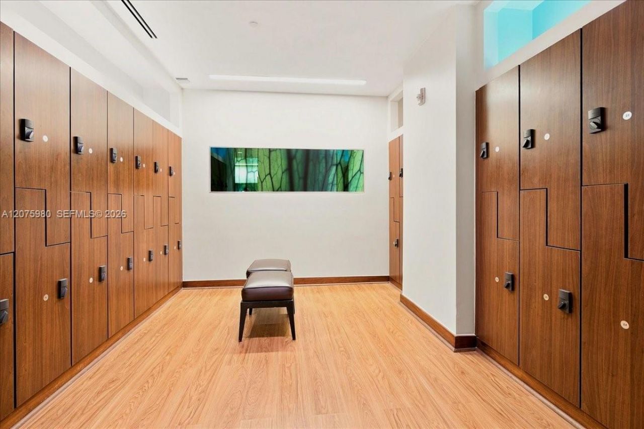 6799 Collins Ave , Unit 412, Miami Beach, FL 33141 Photo