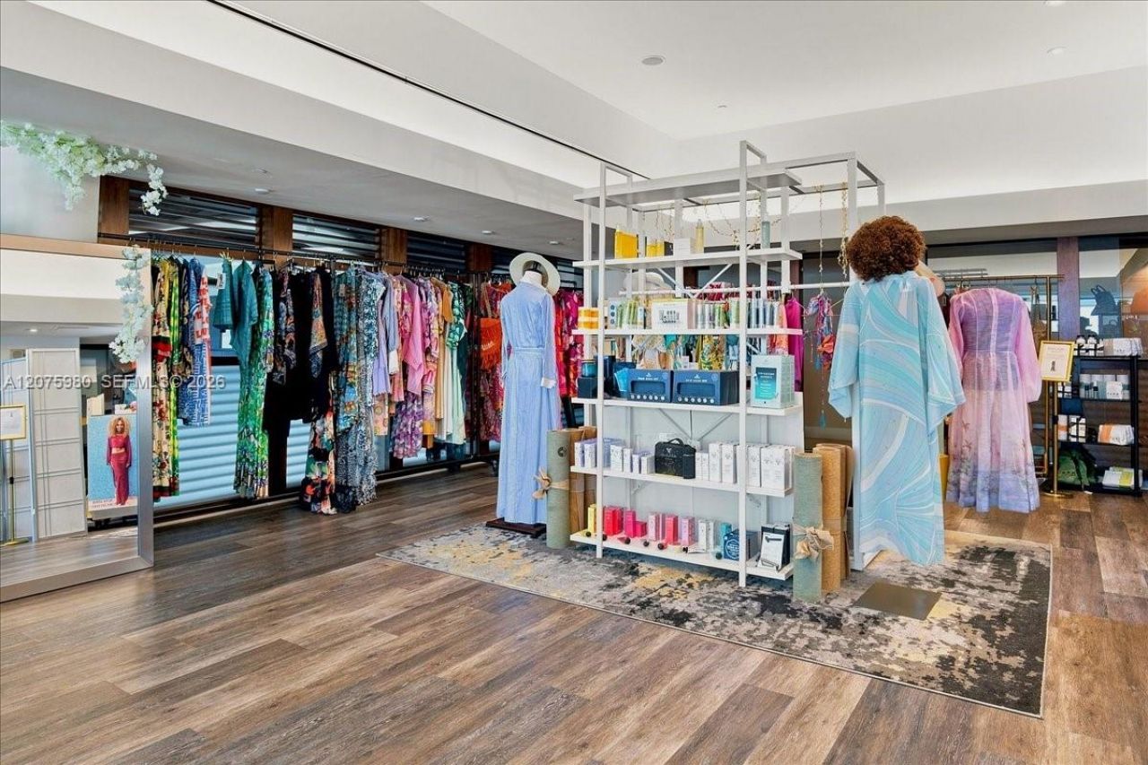 6799 Collins Ave , Unit 412, Miami Beach, FL 33141 Photo