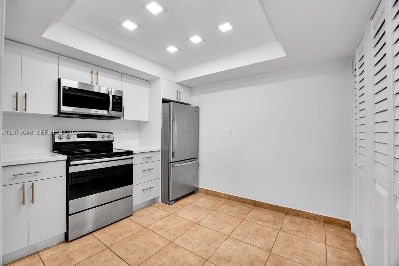 9280 SW 123rd Ct, Unit 404, Miami, FL 33186 Photo
