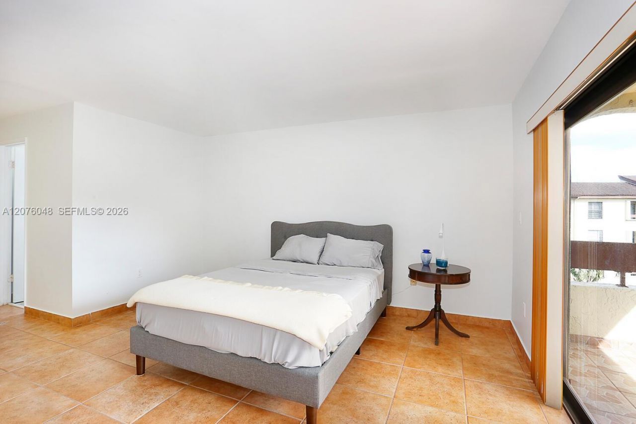9280 SW 123rd Ct, Unit 404, Miami, FL 33186 Photo