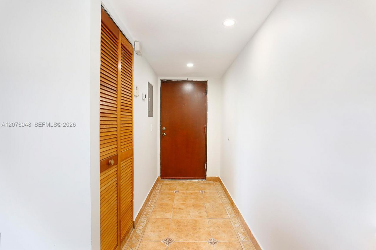 9280 SW 123rd Ct, Unit 404, Miami, FL 33186 Photo