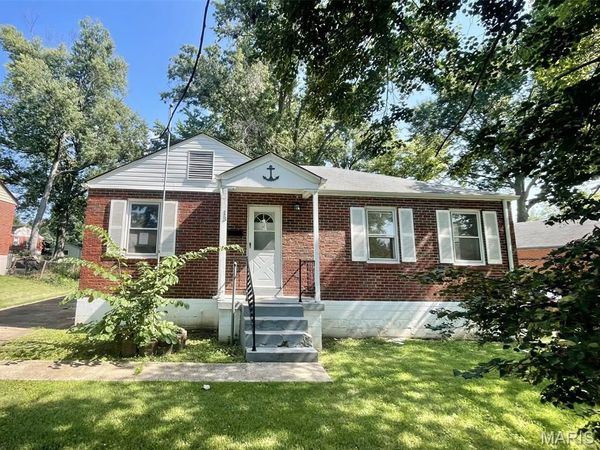 13 Saint Margaret Court, Florissant, MO 63031