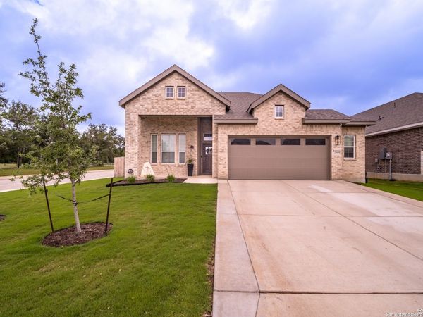 2909 Mindel St, New Braunfels, TX 78130