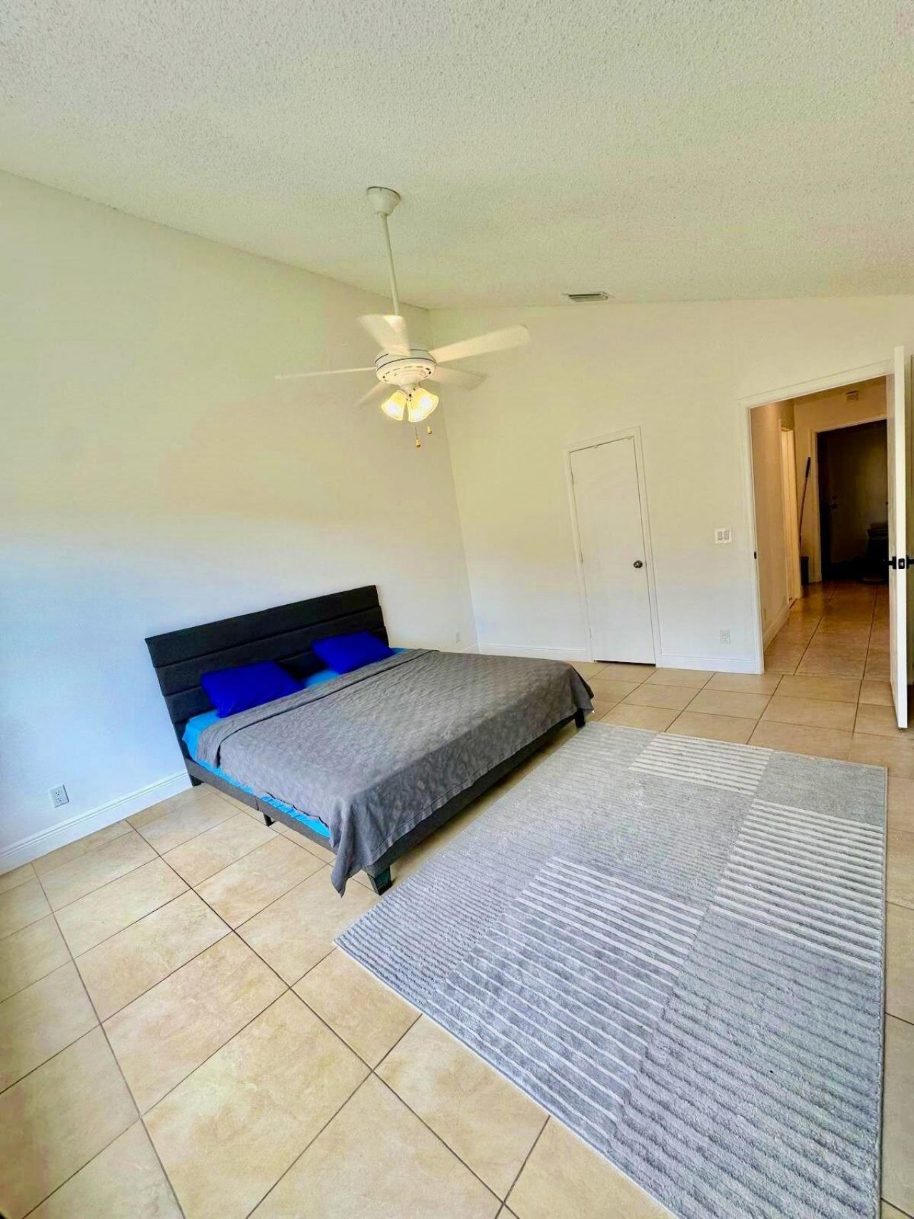 22449 Middletown Drive, Boca Raton, FL 33428 Photo