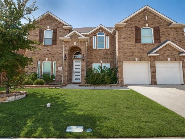 200 Ravenel Street, Glenn Heights, TX 75154