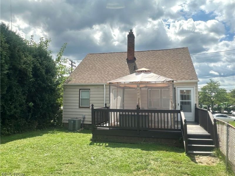 16721 Harvard Avenue, Cleveland, OH 44128 Photo 12