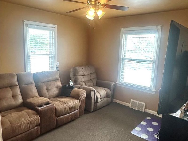 16721 Harvard Avenue, Cleveland, OH 44128 Photo 25