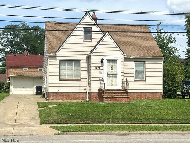16721 Harvard Avenue, Cleveland, OH 44128 Photo 4