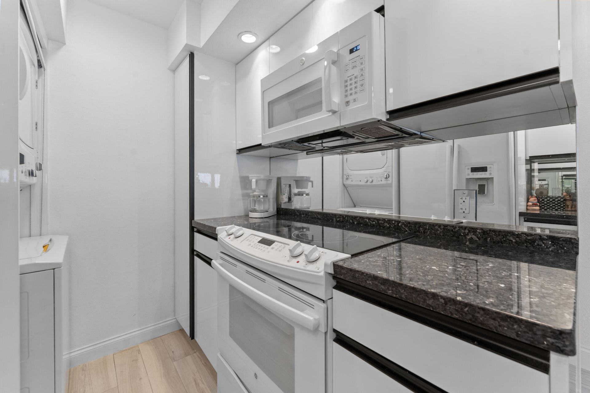 1021 Hillsboro Mile, Unit PH3, Hillsboro Beach, FL 33062 Photo
