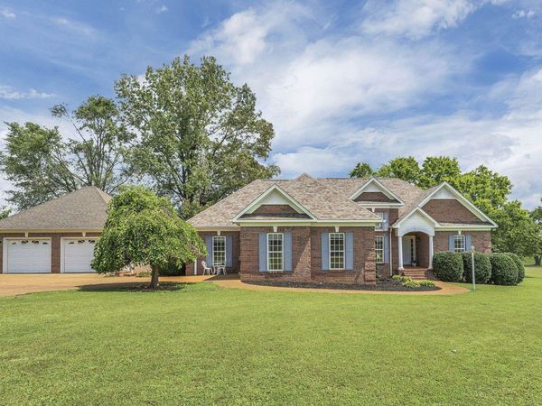 260 KERR FARMS LN, Savannah, TN 38372
