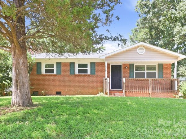 9307 Feldbank Drive , Charlotte, NC 28216
