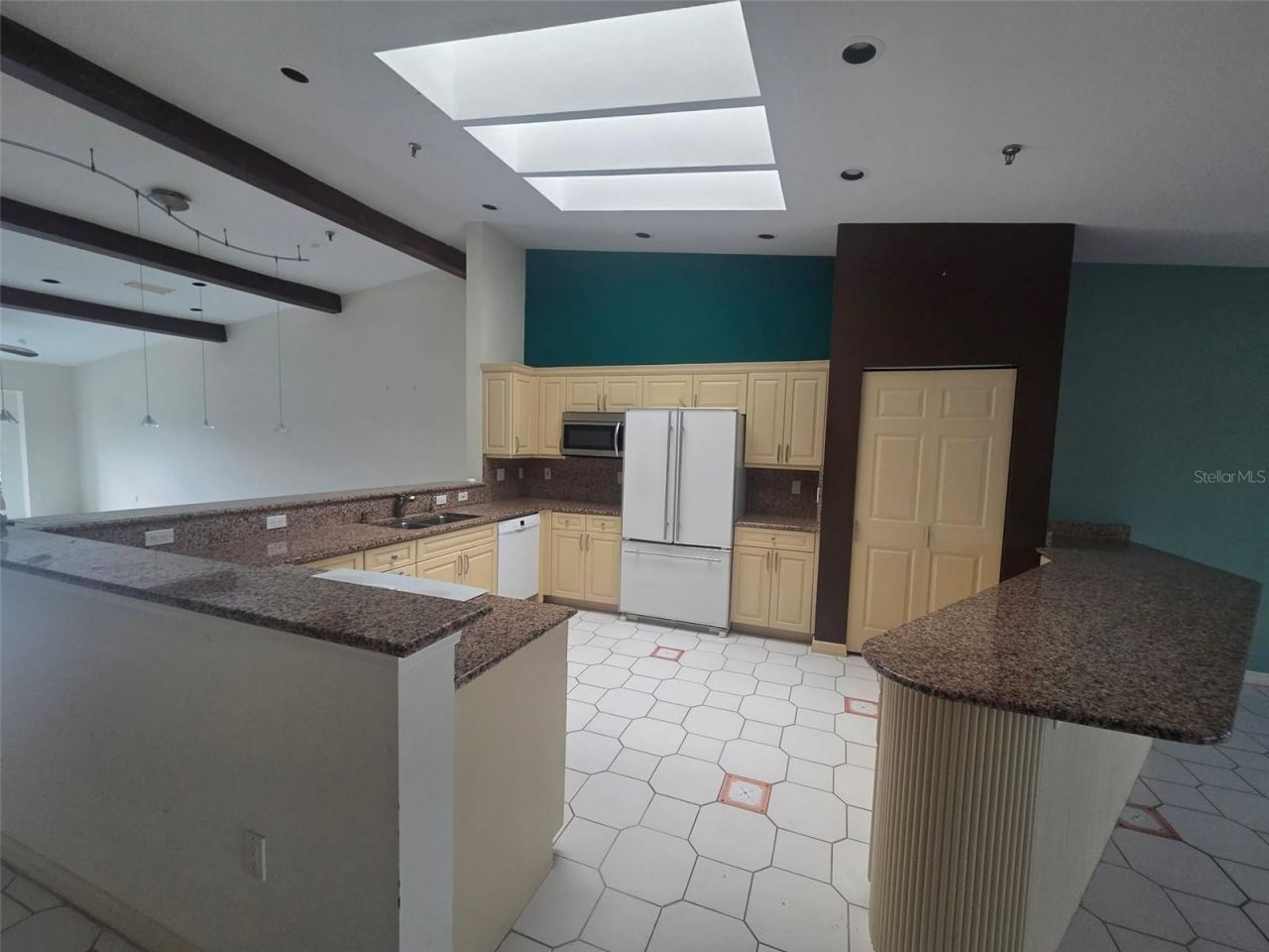 2321 Harbour Oaks Drive , Longboat Key, FL 34228 Photo