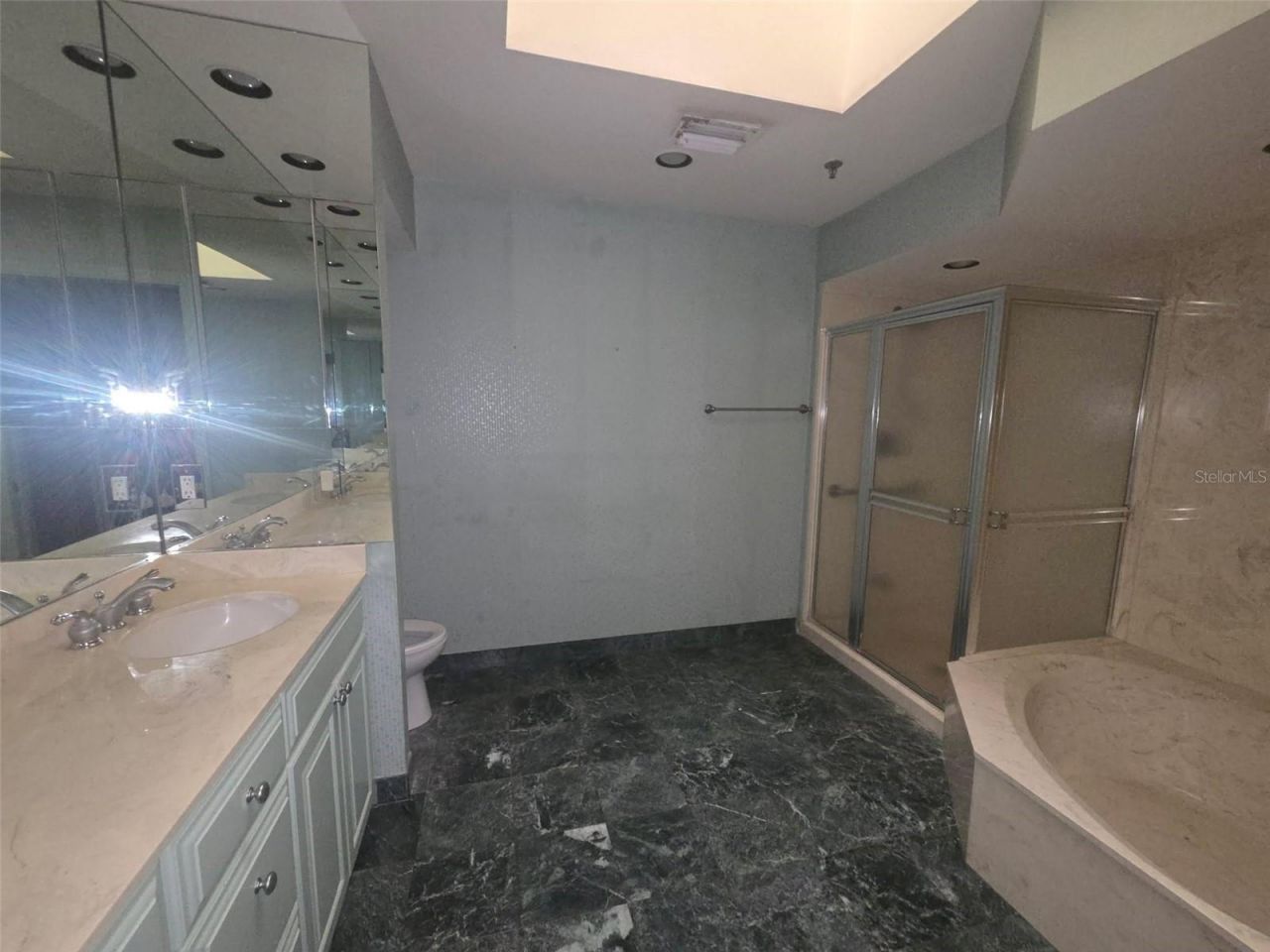 2321 Harbour Oaks Drive , Longboat Key, FL 34228 Photo