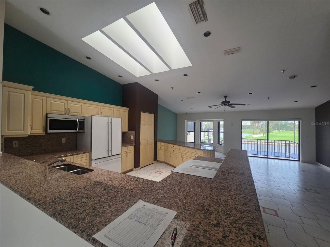 2321 Harbour Oaks Drive , Longboat Key, FL 34228 Photo