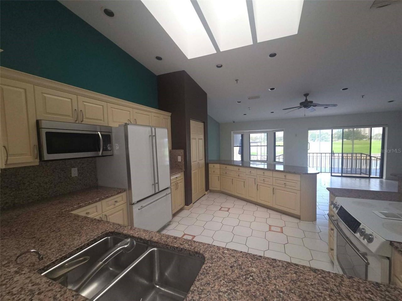 2321 Harbour Oaks Drive , Longboat Key, FL 34228 Photo
