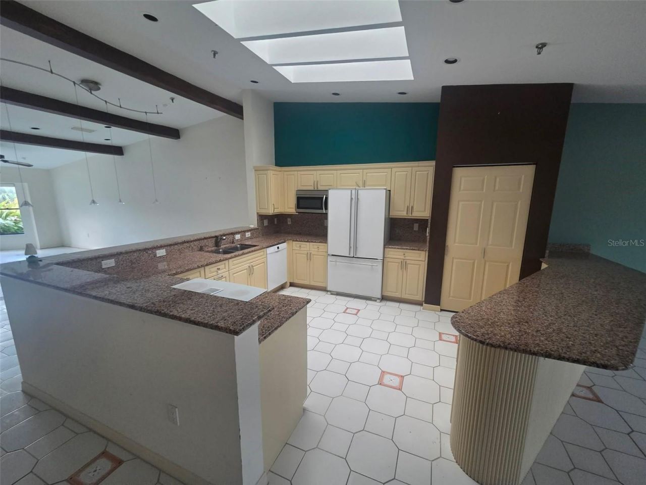 2321 Harbour Oaks Drive , Longboat Key, FL 34228 Photo