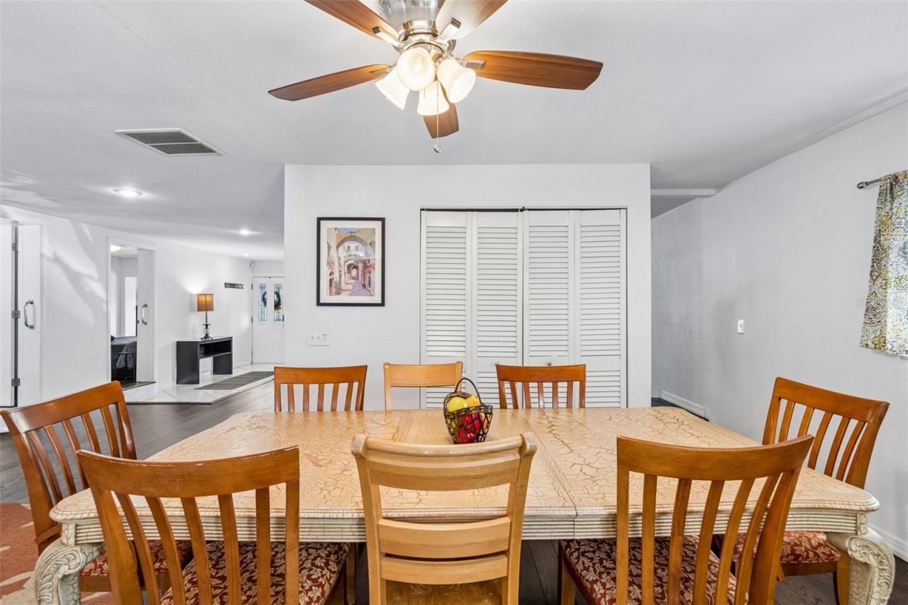 2017 S Village Avenue , Tampa, FL 33612 Photo
