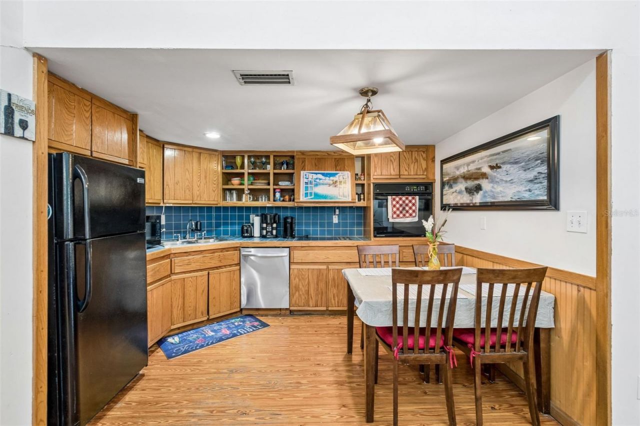 2017 S Village Avenue , Tampa, FL 33612 Photo